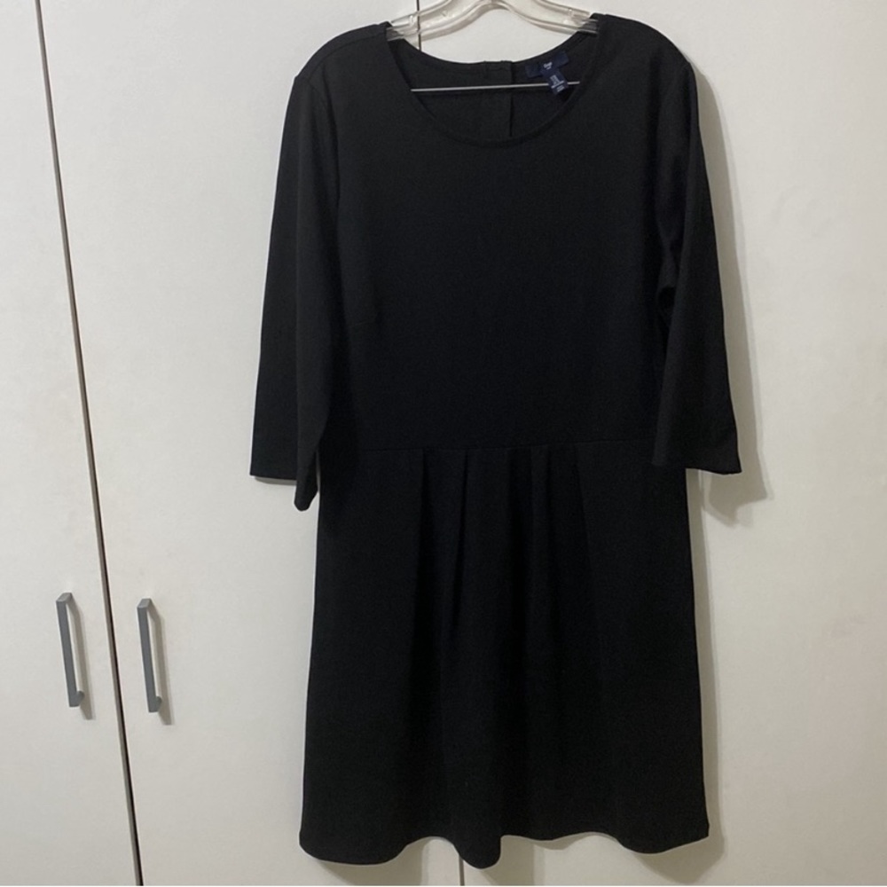 Black dress